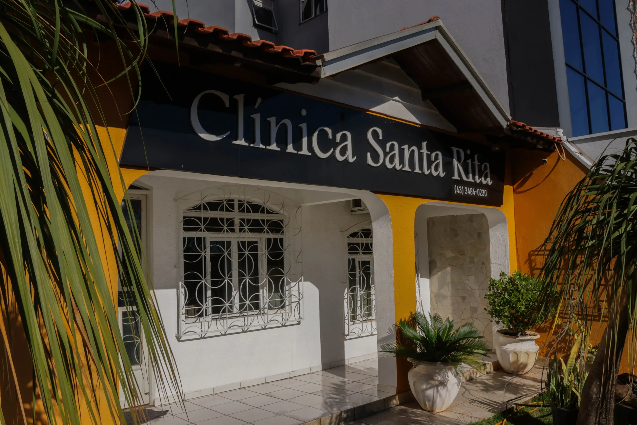 Ambiente de consultório acolhedor